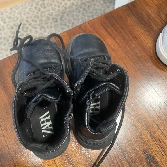 Zara toddler lace up bootie - Picture 5 of 5